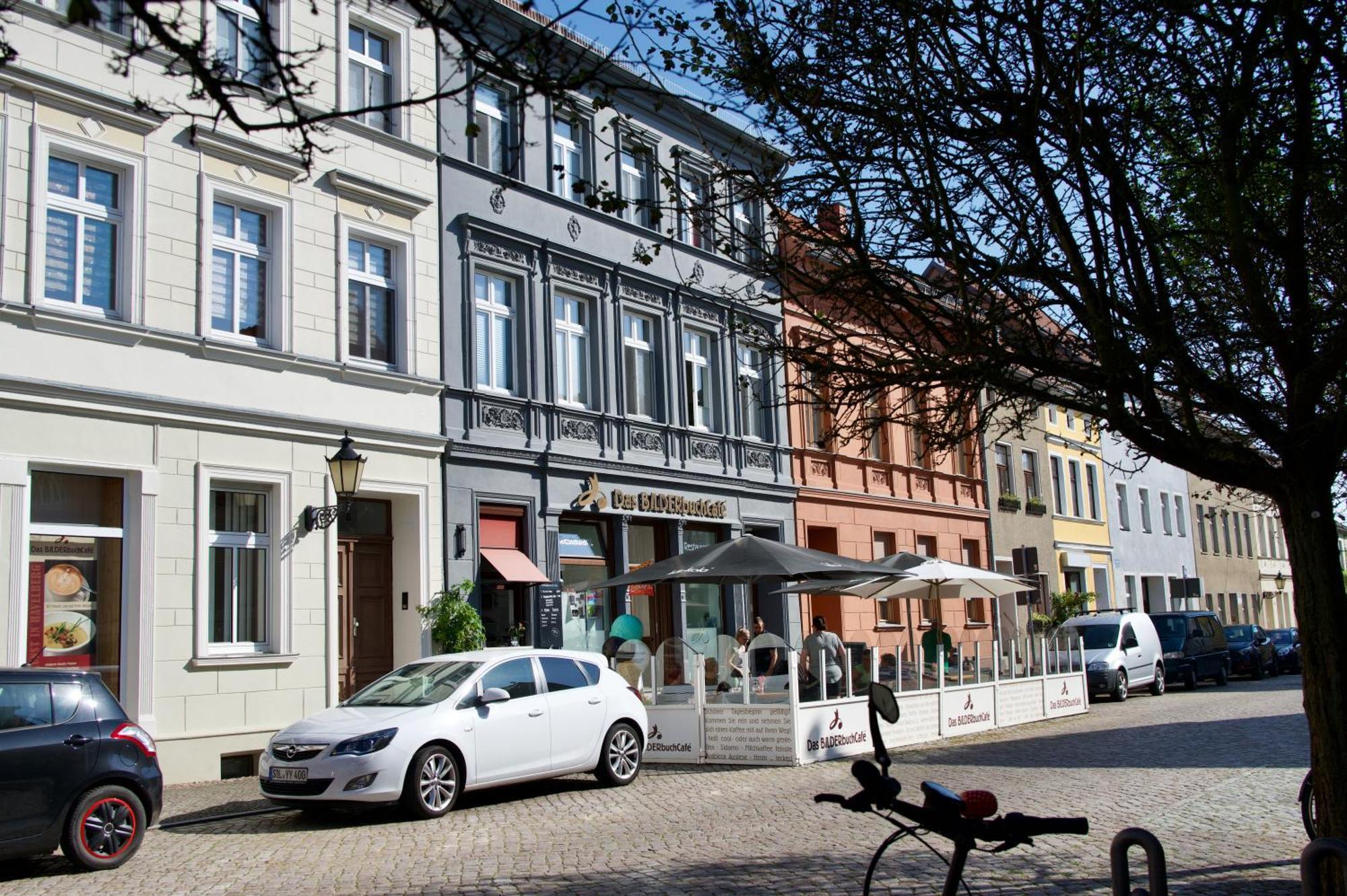 Das Bilderbuchcafe - Pension Markt 7 Havelberg Luaran gambar