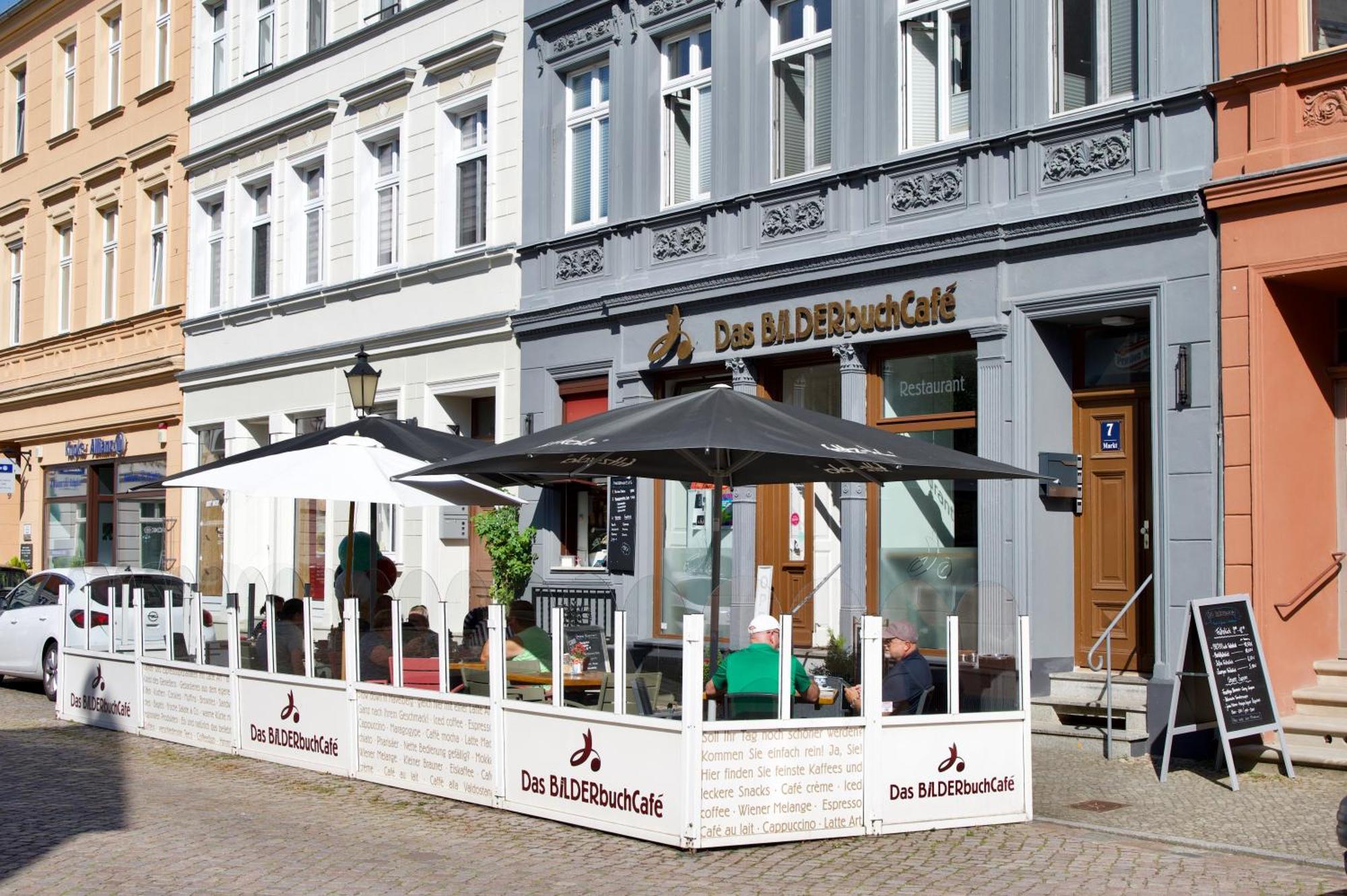 Das Bilderbuchcafe - Pension Markt 7 Havelberg Luaran gambar
